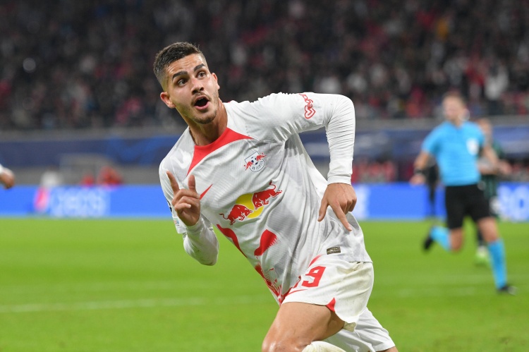 乐鱼体育-记者：维尔纳、A席等人不会参加莱比锡友谊赛，他们是离队候选