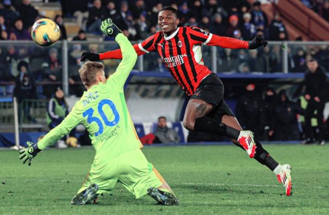 乐鱼体育-更差半场难挡孔塞桑习惯性逆转，米兰争四仍需努力