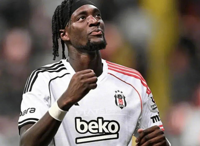 乐鱼体育-贝西克塔斯1130万镑买断亚伯拉罕，为维拉转会铺路|罗马|阿斯顿维拉|前锋球员转会|塔米·亚伯拉罕|塔米_新浪体育_新浪新闻